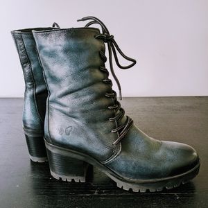 Bufalo Felmini in Petrol Lace Up Lug Sole boot